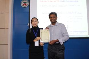 女生爆料郑大教授视频播放,女生爆料引发舆论热议